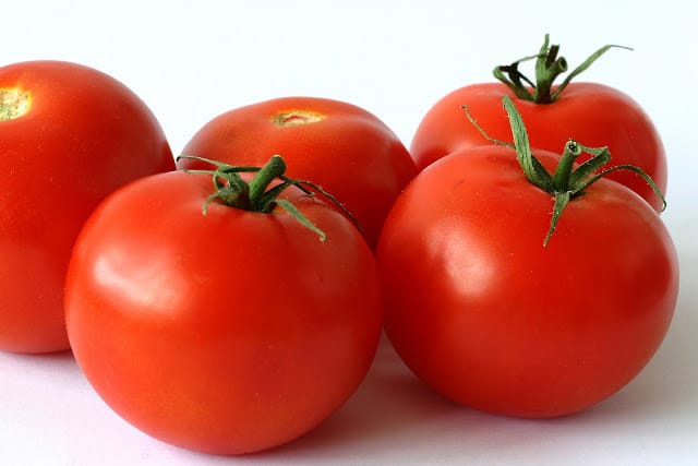 Comer tomate reduce el riesgo de cáncer de próstata