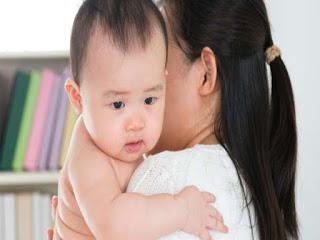 Cómo quitar el hipo en los bebés