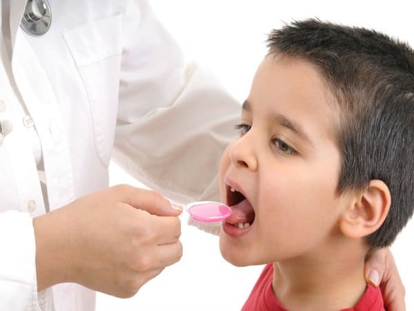 ¿Sabes cuál es la dosis correcta de paracetamol para un niño?